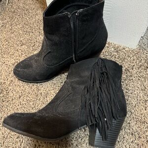 Heeled boots